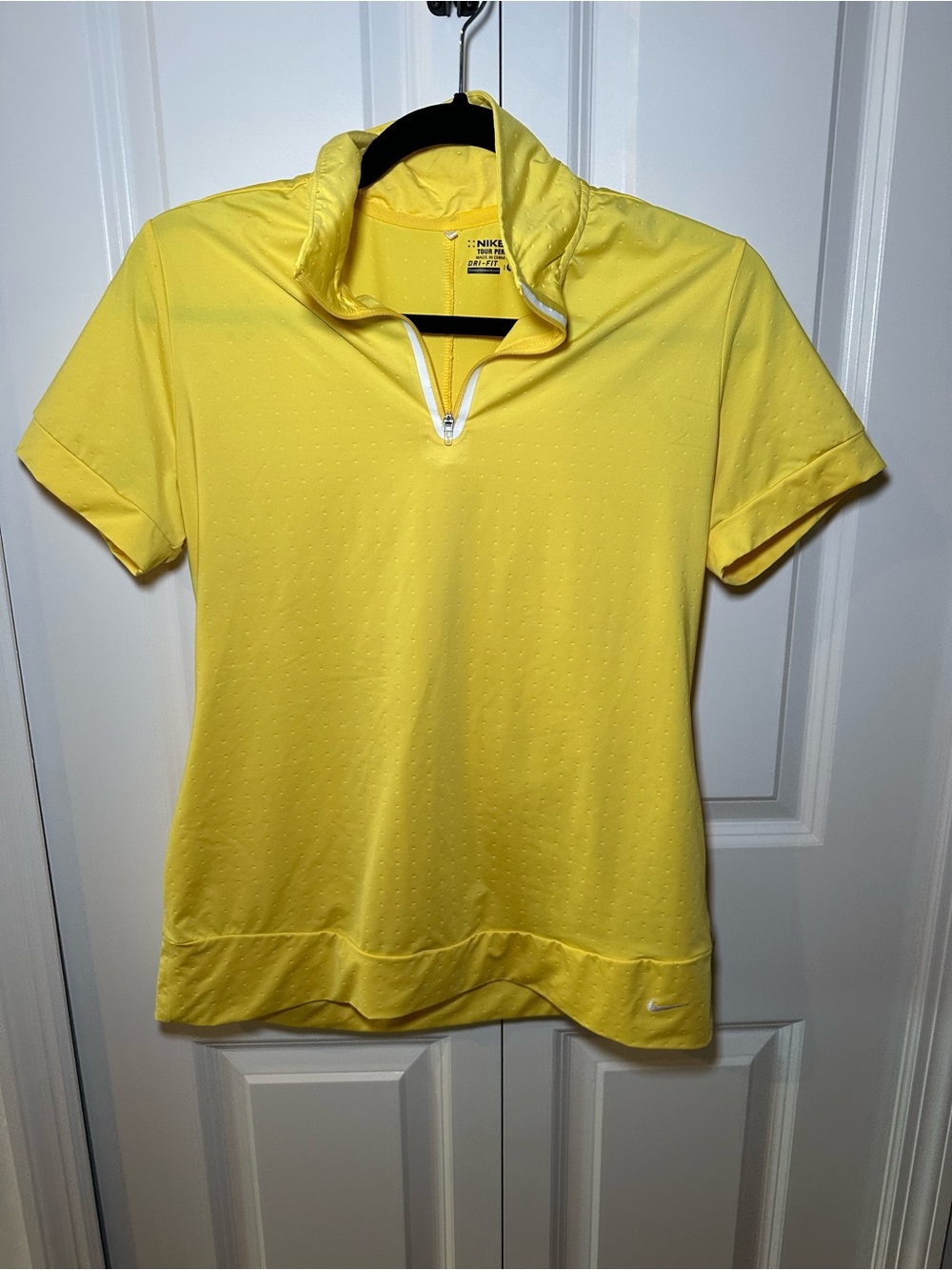 Nike Womens Bright Butter Yellow Short Sleeve Zip Golf Polo Size M